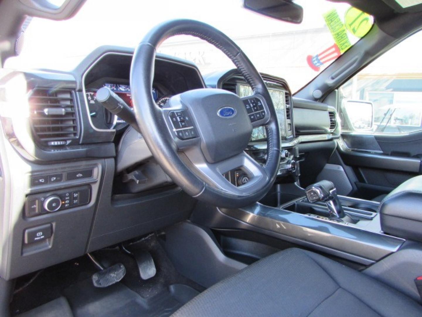 2021 Agate Black Metallic /Gray Ford F-150 XLT Sport FX4 SuperCrew 4WD (1FTFW1E54MF) with an 5.0L V8 OHV 16V engine, 10A transmission, located at 4562 State Avenue, Billings, MT, 59101, (406) 896-9833, 45.769516, -108.526772 - 2021 Ford F-150 XLT Sport FX4 SuperCrew 4WD - One owner - Not your average XLT! 5.0L V8 OHV 16V engine - 10 speed automatic transmission - 4WD - 47,142 miles - One owner - Sweet truck! XLT Sport FX4 package - climate control - tilt and telescoping steering wheel - cruise control - twin panel m - Photo#11